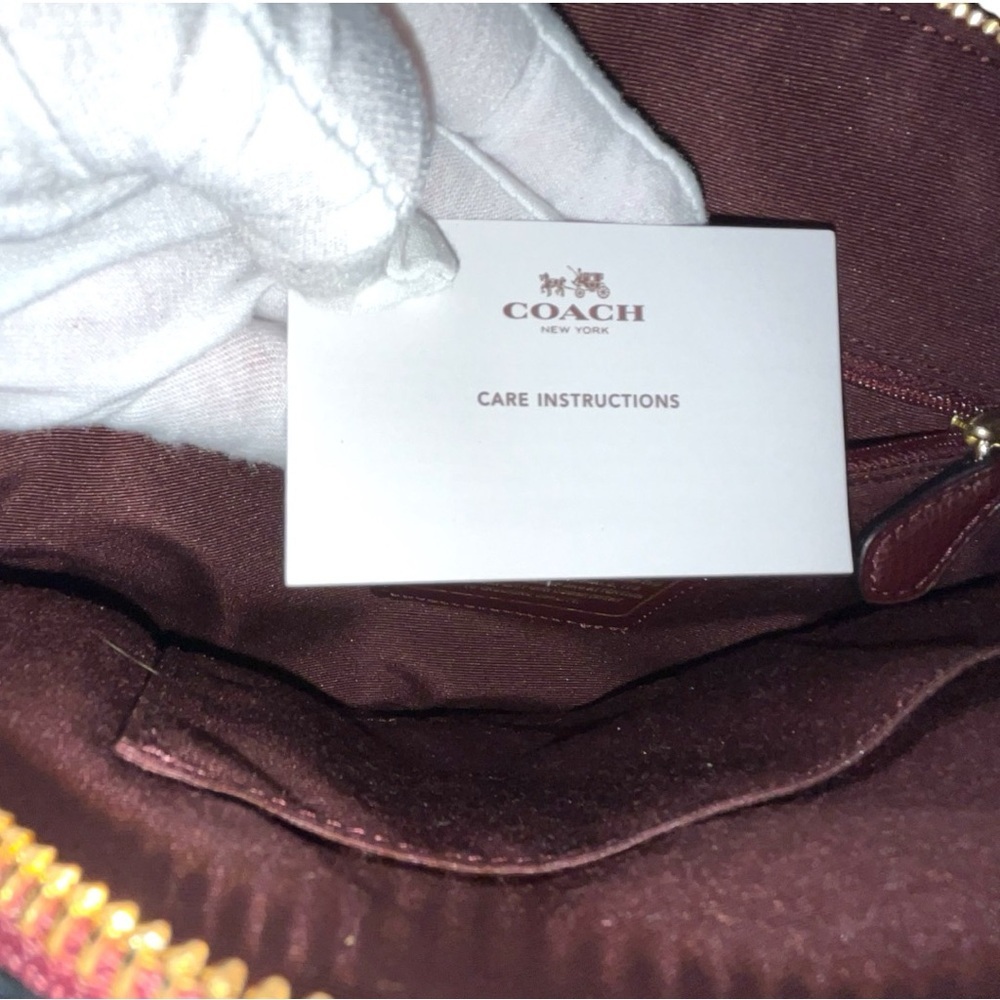 Coach NWOT Mini Leather Purse. Includes COA Card Burgandy- Starts in Live Show - Picture 2 of 7
